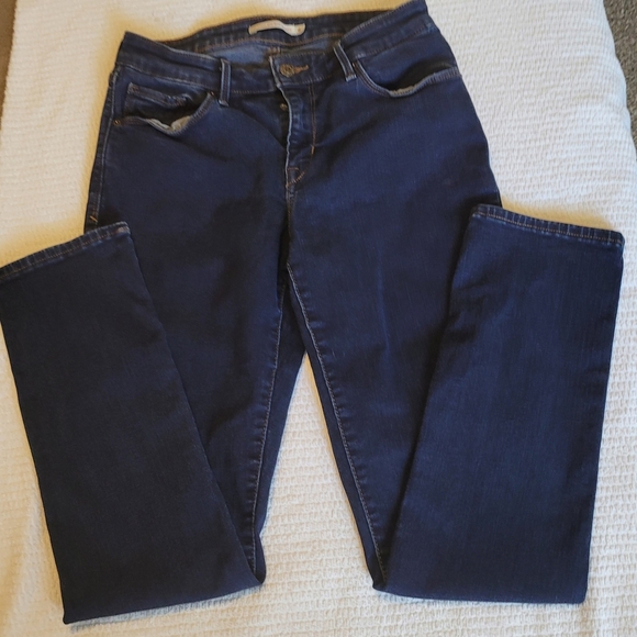 Classic Blue Women's Jeans - Picture 2 of 7